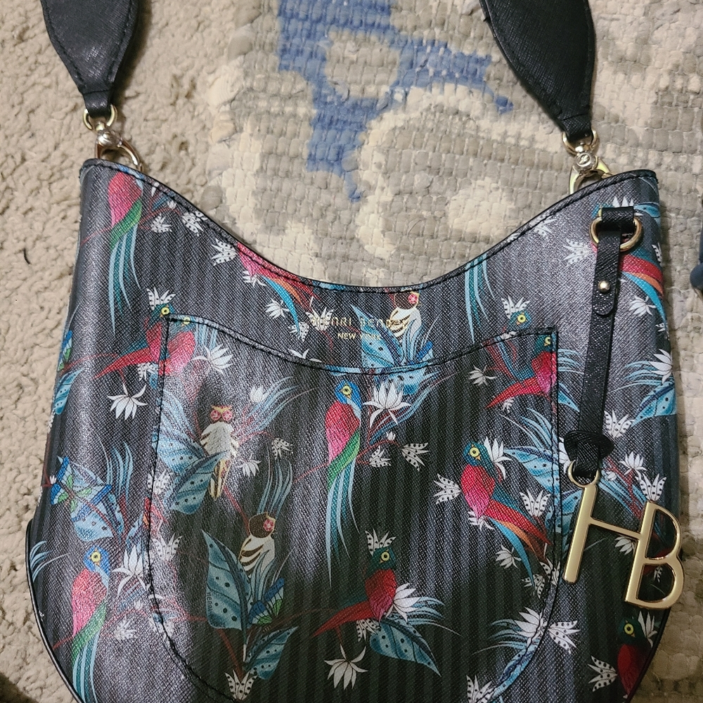 Henri bendel bag